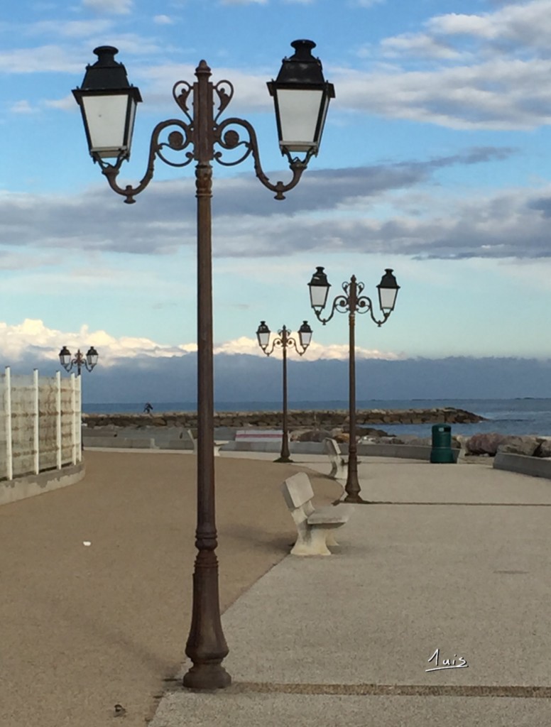Plage lumineuse par August Luis