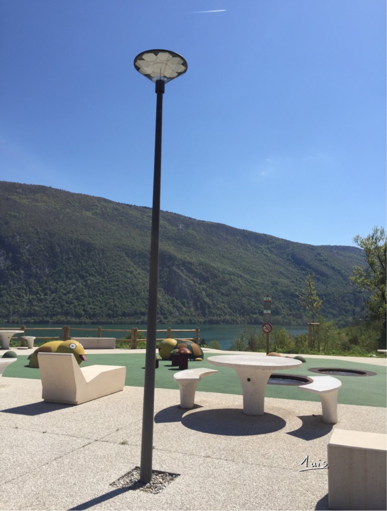 Aire d'autoroute par August Luis