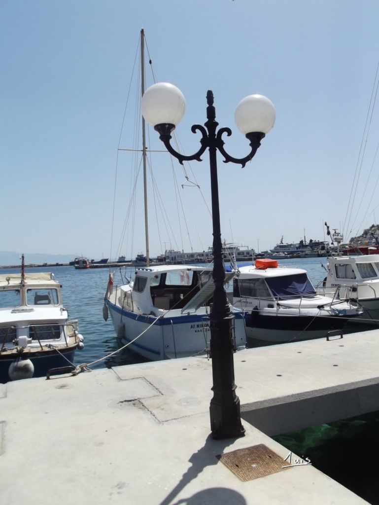 Bateaux à quai par August Luis
