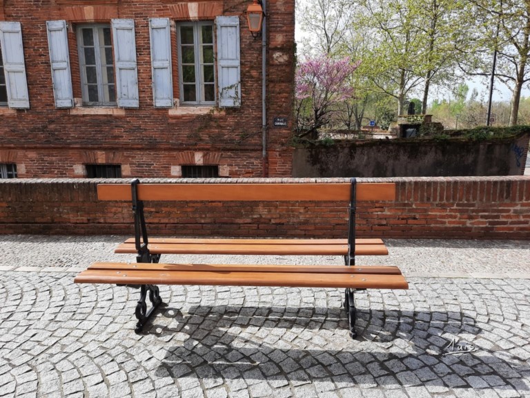 Double par August Luis