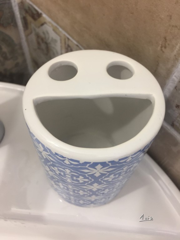 Brosse à dents par August Luis