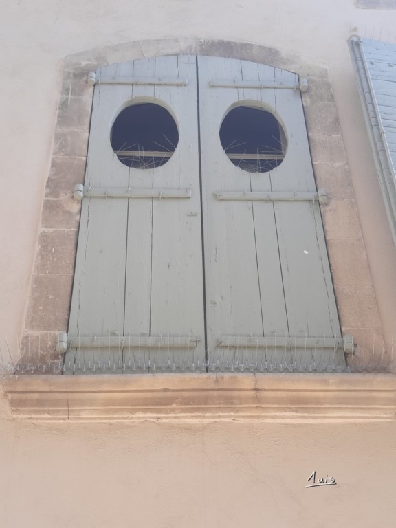 Volets par August Luis