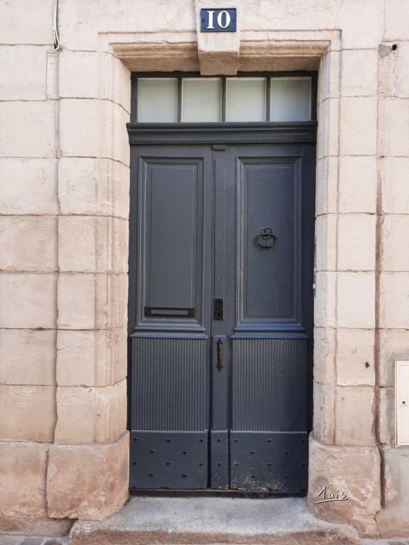 Numéro dix par August Luis