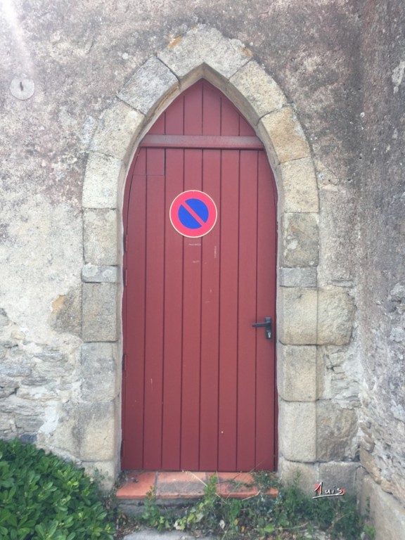 Stationnement interdit par August Luis