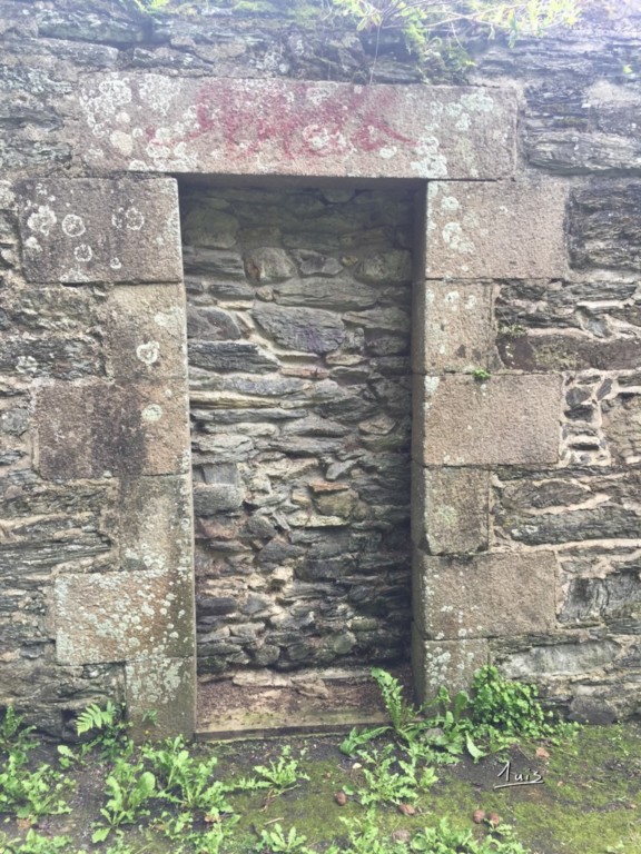 Pierres par August Luis