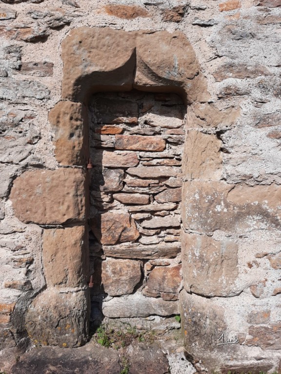 Fermé par August Luis