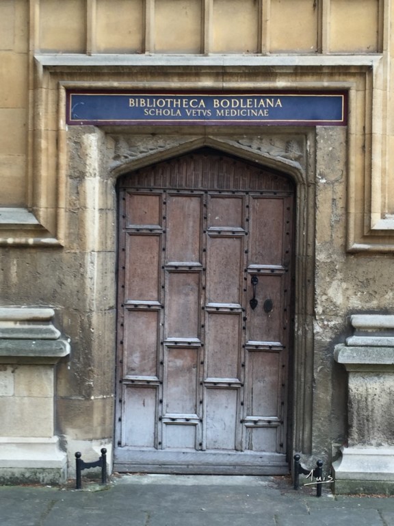 Lecture par August Luis