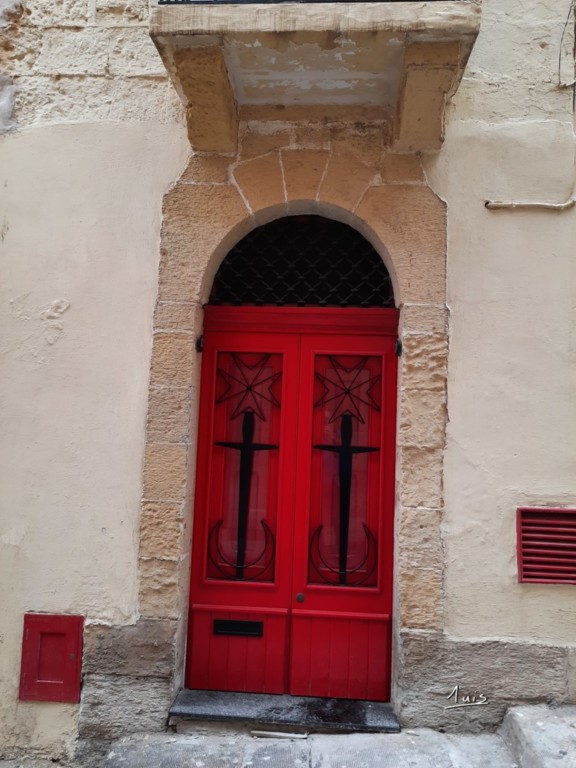 Croix par August Luis