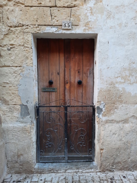 Soixante neuf par August Luis