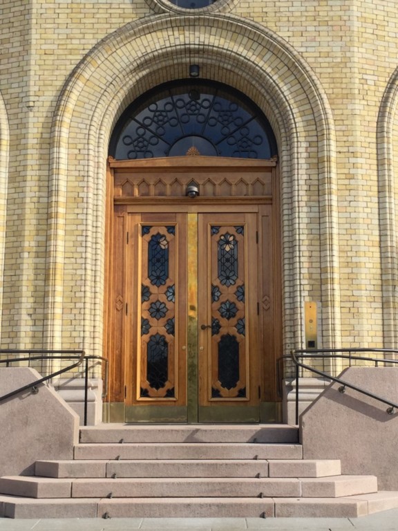 Imposante par August Luis