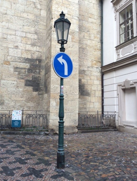 Suivez le guide par August Luis