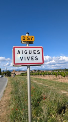 11 AIGUES VIVES