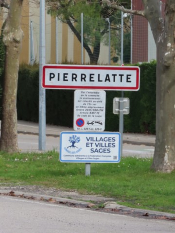 26 PIERRELATTE