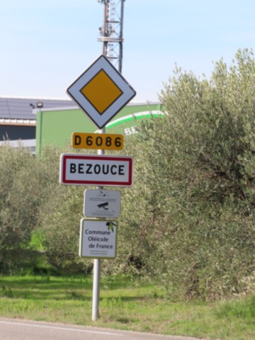 30 BEZOUCE