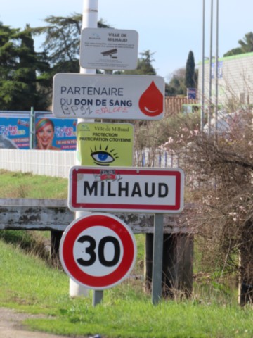 30 MILHAUD
